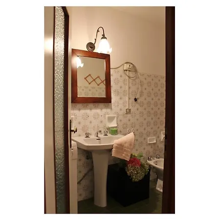 Casa Nevefiori Apartment *